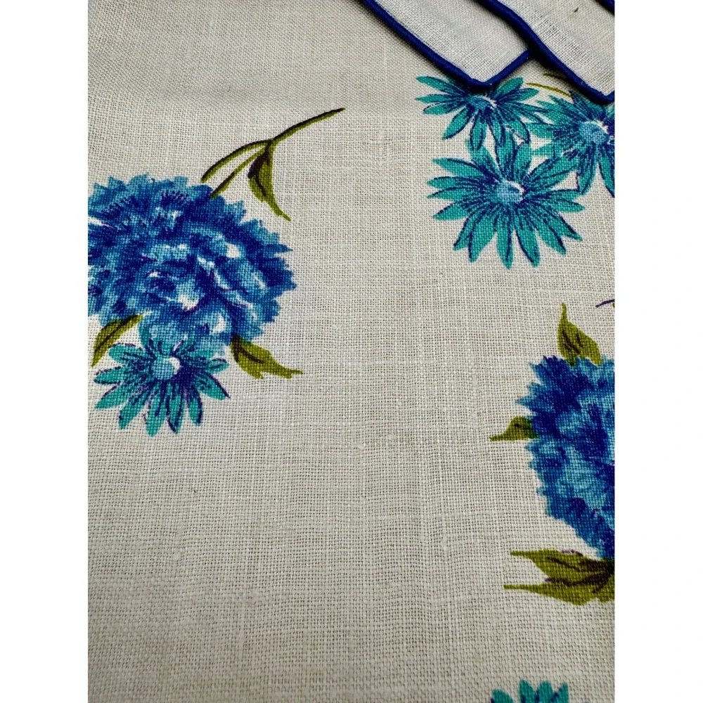 Vintage 1940/50s Victory Linen Tea Set Blue Carnations Tablecloth 4 Napkins New